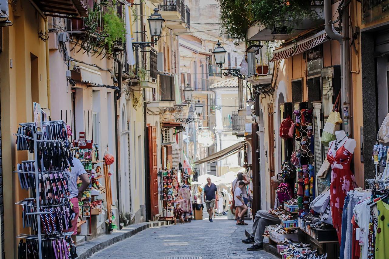 How Retailers are Embracing Voice Commerce