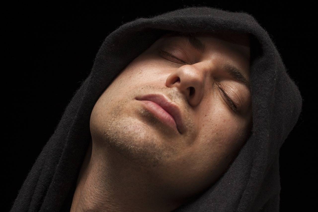 Fashion and Wellness: Comfortable and Stylish Loungewear Trends