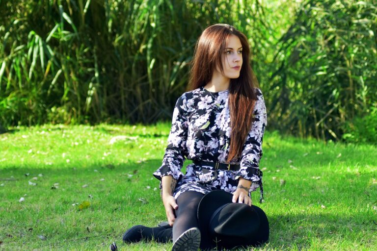 Fashion and Digital Transformation: E-commerce Innovations in Fashion Retail